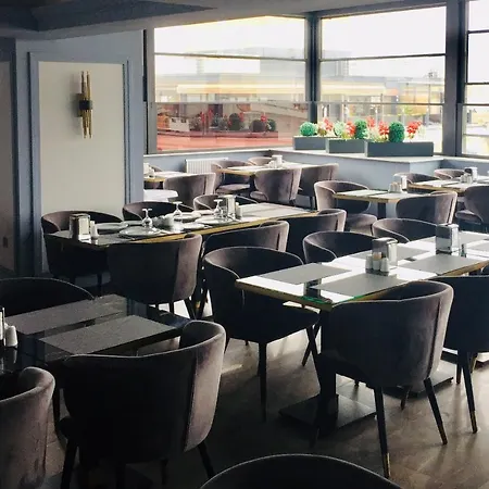 Grand Washington Hotel